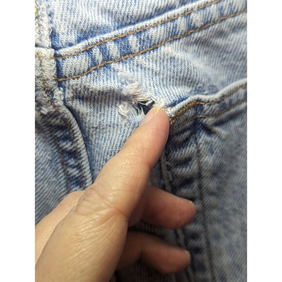 Men's Easy Fit Best Basics Gap Denim Size 33 Distressed Light Wash Dad Short Y2K - Picture 7 of 16